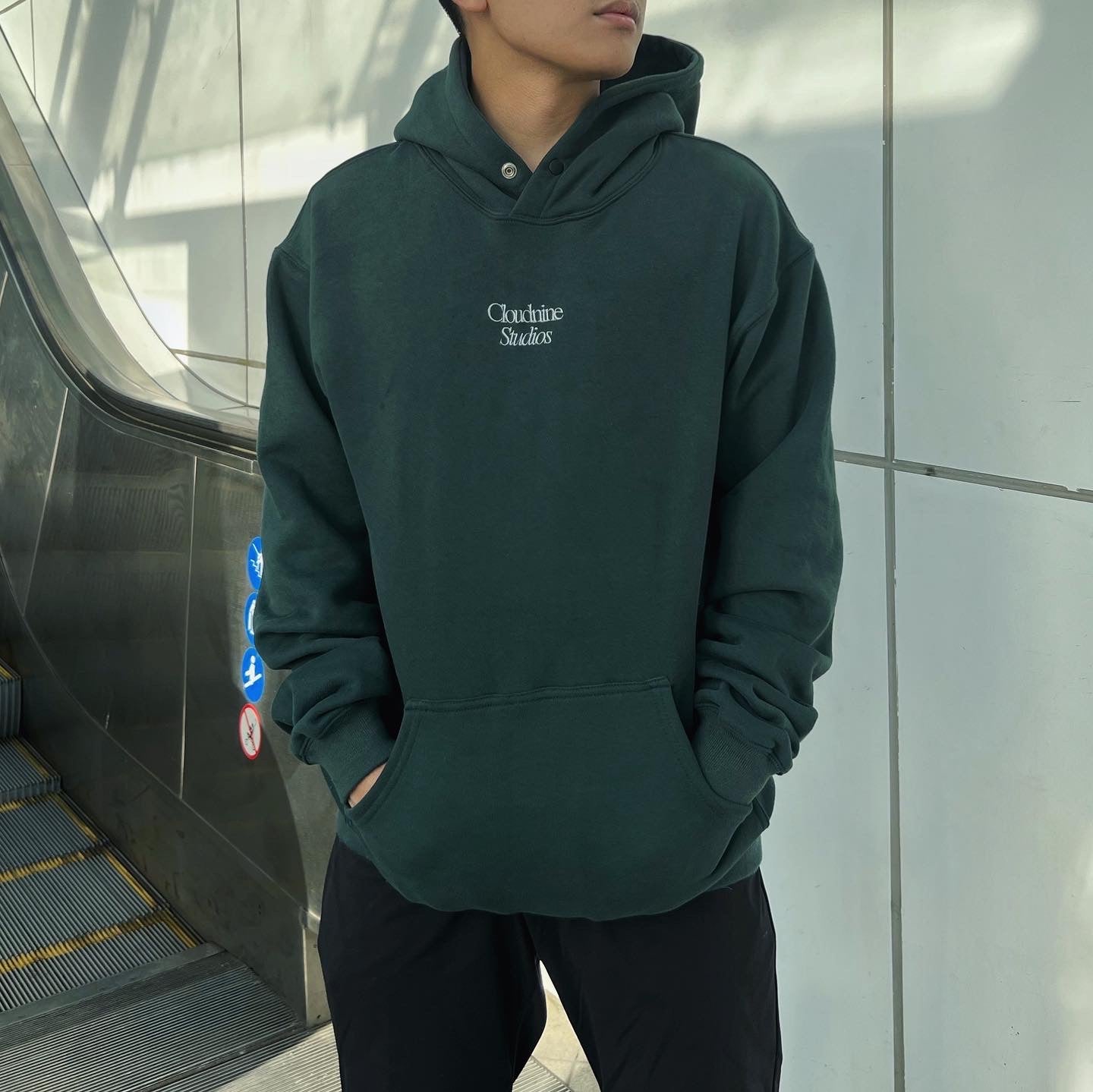 Cloudnine Classic Midlogo Hoodie
